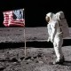 Foto pendaratan di Bulan.