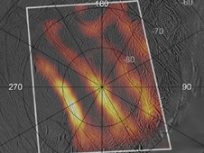Radiasi panas disepanjang pecahan yang panjangnya 150 km, terlihat dalam peta terbaik yang bisa dihasilkan untuk area kutub selatan satelit es Enceladus. Kredit Gambar : NASA/JPL/Space Science Institute