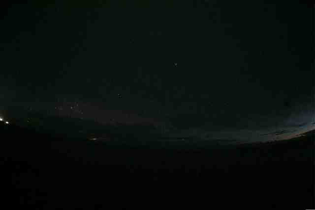 Arah Selatan, Crux baru terbit. Kredit Foto : Nggieng