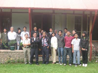 Foto bersama setelah pertemuan HAI