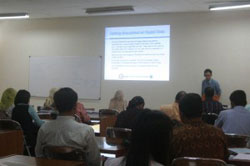 img_0204 Suasana belajar di dalam kelas. Kredit : Nggieng