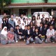 Berfoto bersama para siswa. Kredit : langitselatan