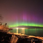 Aurora yang dipotret Shawn Malone dari Marquette MI USA 12 April 2011. kredit : Shawn Malone, spaceweather