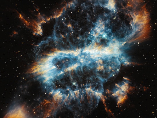 Hadiah natal dari Teleskop Hubble. Kredit: NASA, ESA and the Hubble Heritage Team (STScI/AURA)